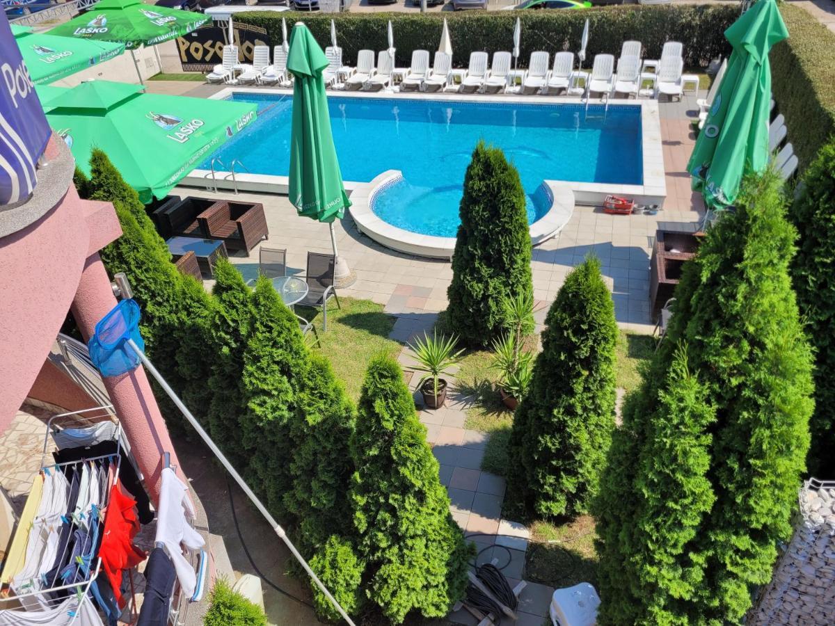 Poseidon Apartment Ni Buitenkant foto
