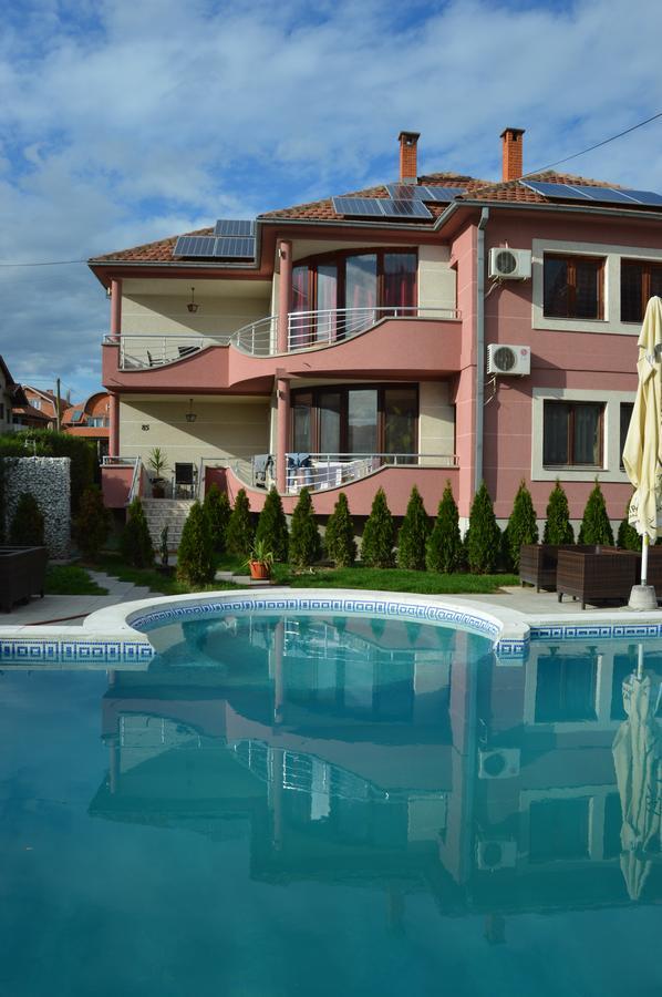 Poseidon Apartment Ni Buitenkant foto