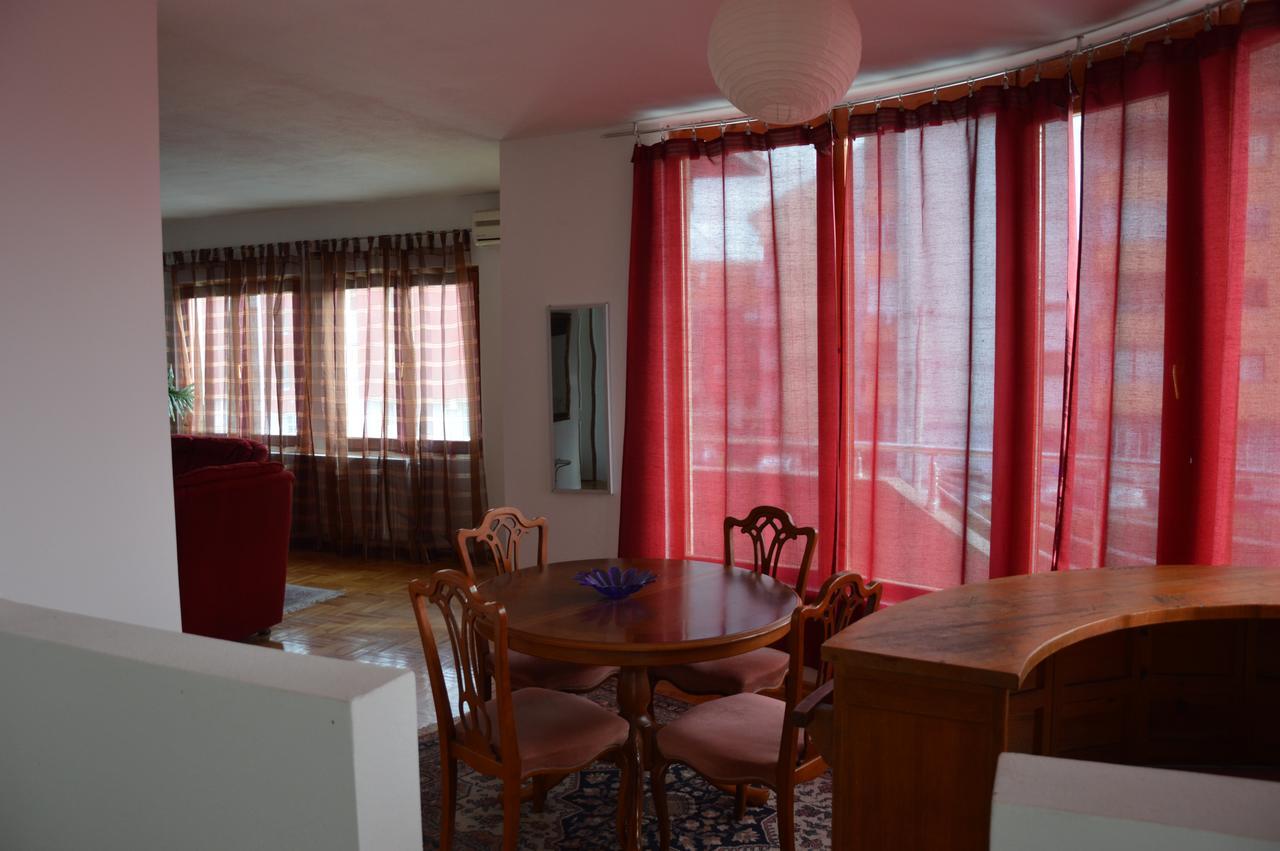 Poseidon Apartment Ni Buitenkant foto