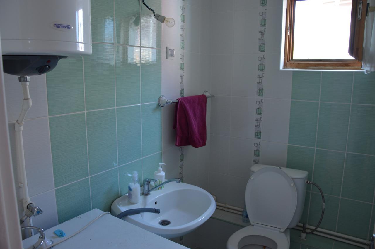 Poseidon Apartment Ni Buitenkant foto