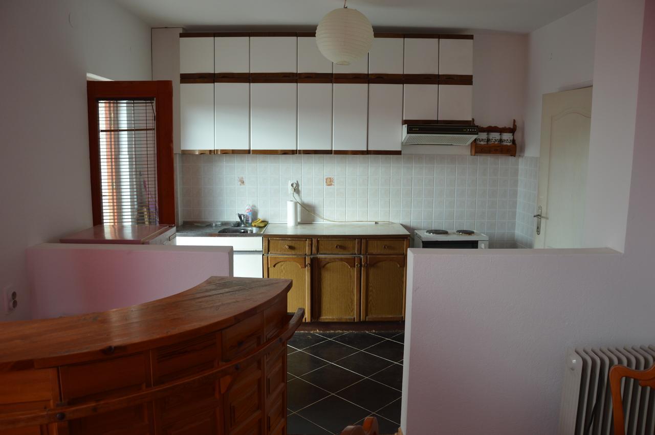Poseidon Apartment Ni Buitenkant foto