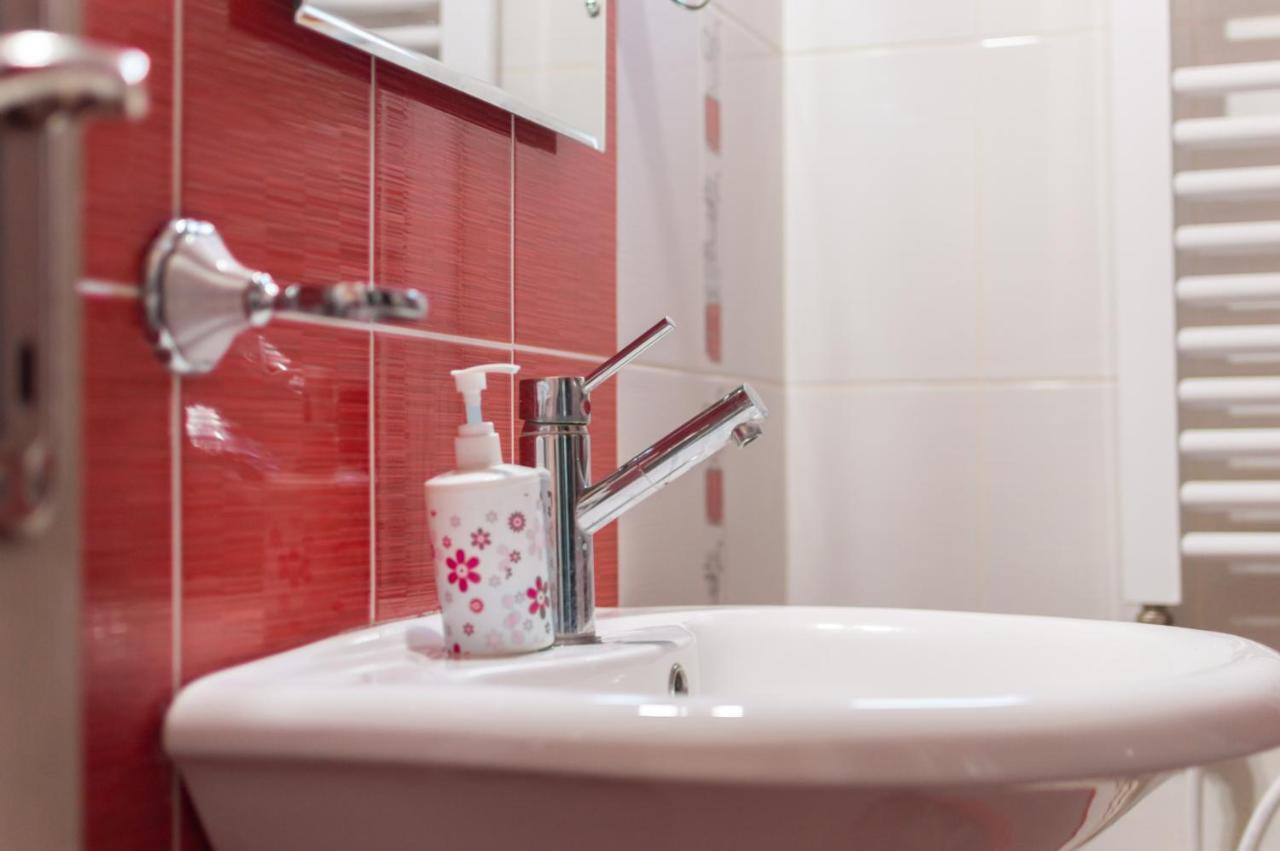 Poseidon Apartment Ni Buitenkant foto